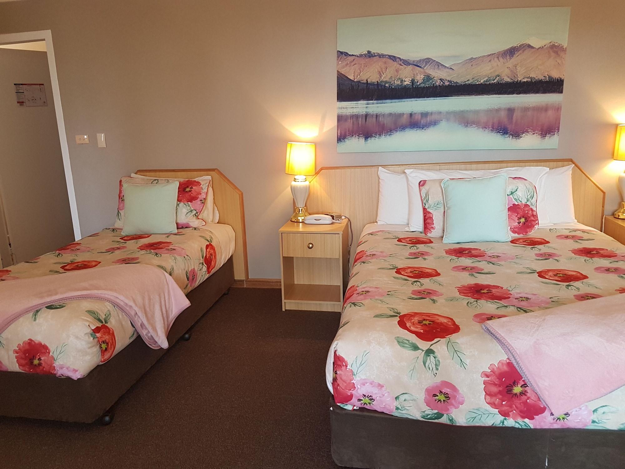 קווינביאן Golden Age Motor Inn מראה חיצוני תמונה