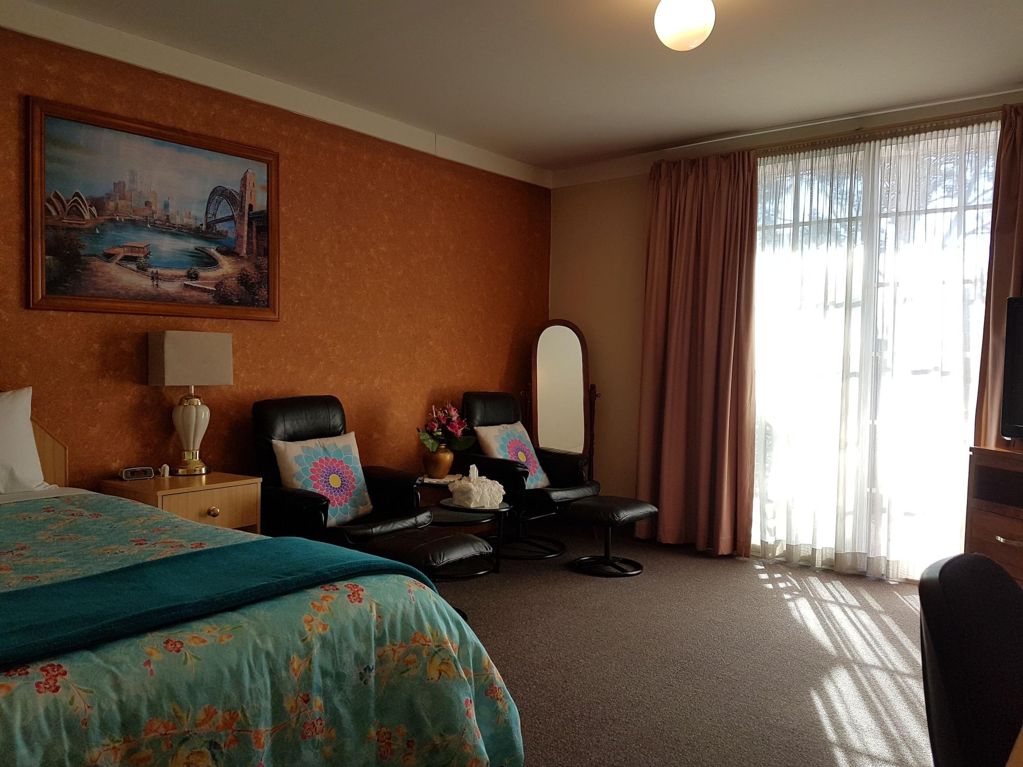 קווינביאן Golden Age Motor Inn מראה חיצוני תמונה