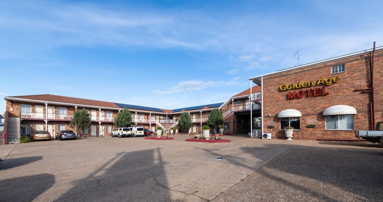 קווינביאן Golden Age Motor Inn מראה חיצוני תמונה