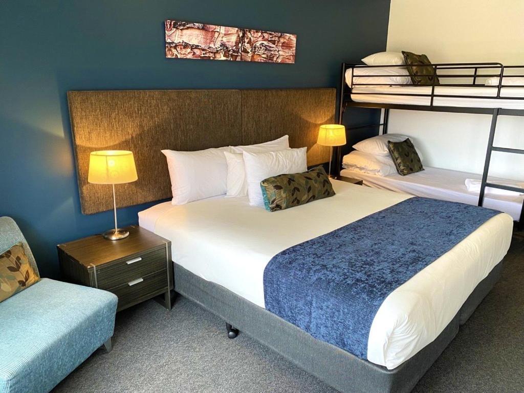 קווינביאן Golden Age Motor Inn מראה חיצוני תמונה